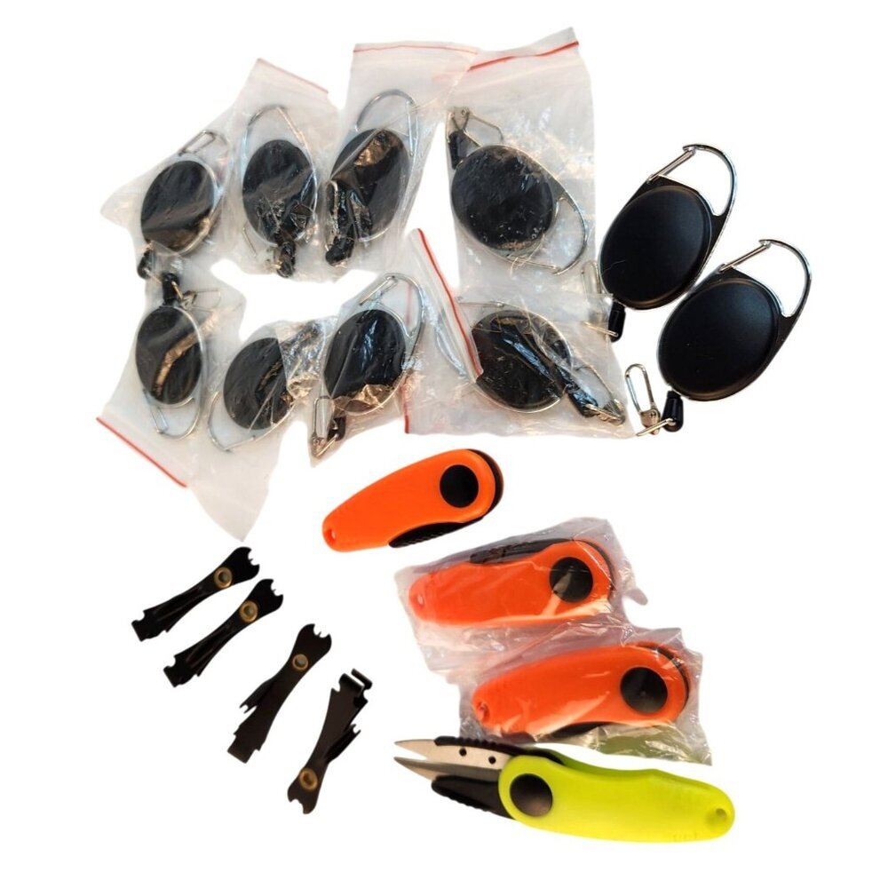 Fishing Accessories Kit With Line Cutters Retractable Reels Multi Tools 18 Pcs